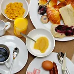 Dalila- Orso Hotel